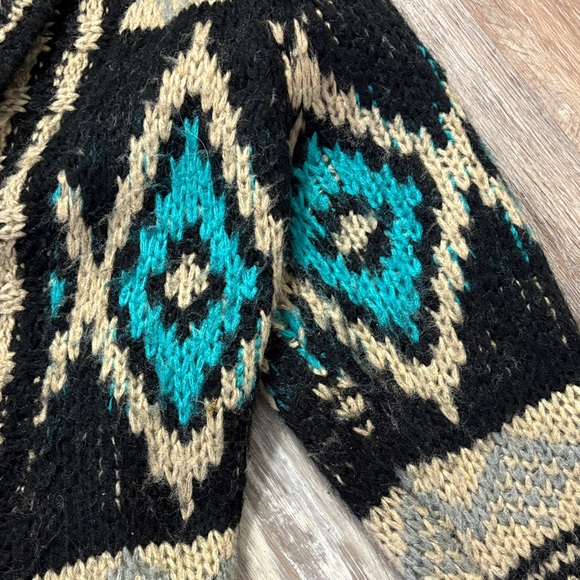 🤩 Pretty Patterned Sweater - Picture 6 of 8